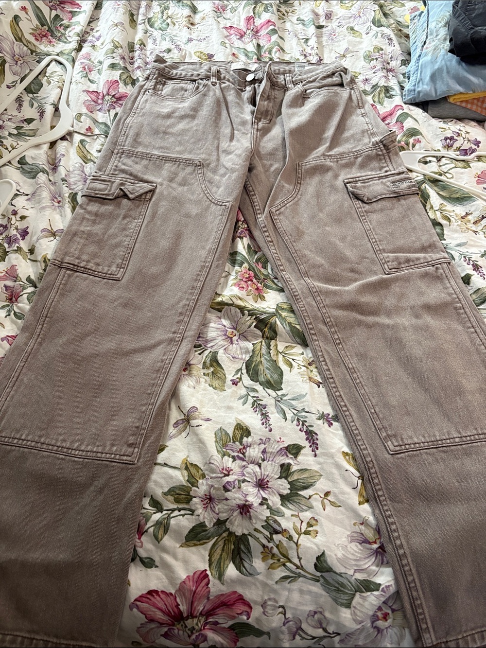 Pacific Sunwear Taupe Gray Cargo Pants with Multiple Pockets